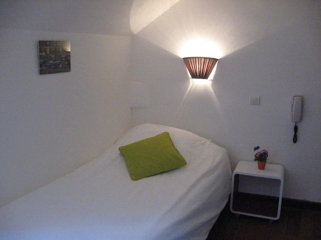 Hotel Notre Dame De Fourviere Lourdes Room photo